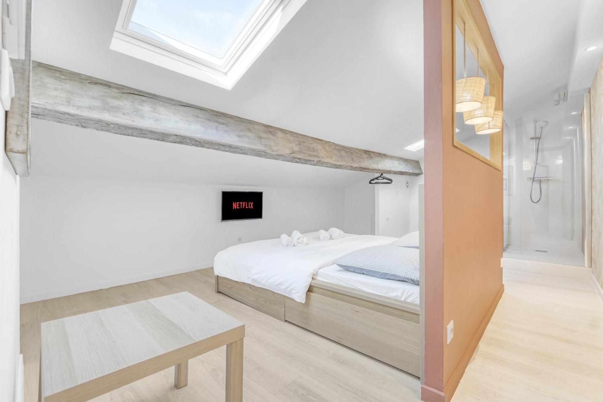 Appartement F3 Rue Marechal Foch, Hypercentre A 2 Minutes Du Palais Des Festivals *