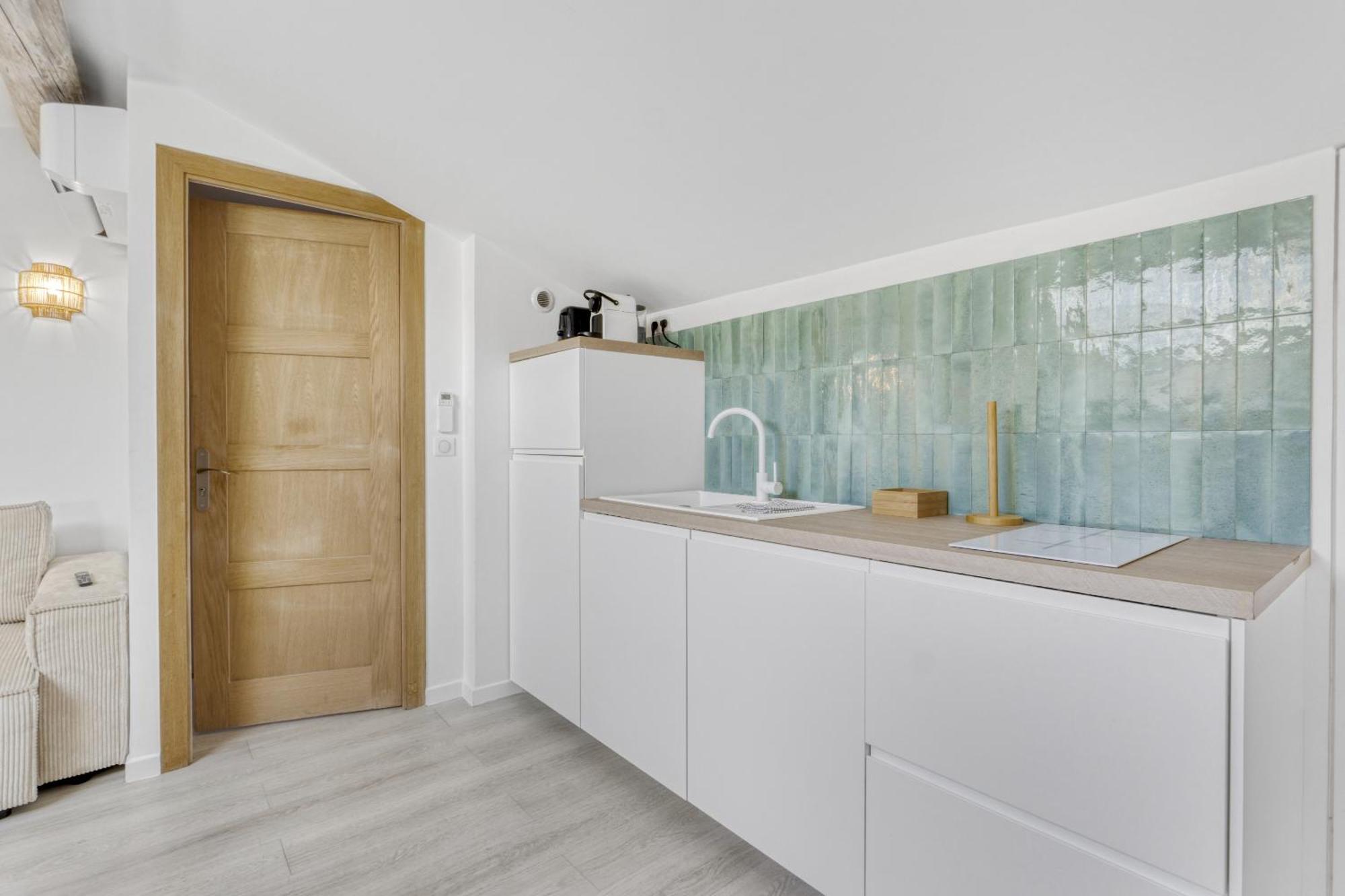 Appartement F3 Rue Marechal Foch, Hypercentre A 2 Minutes Du Palais Des Festivals *